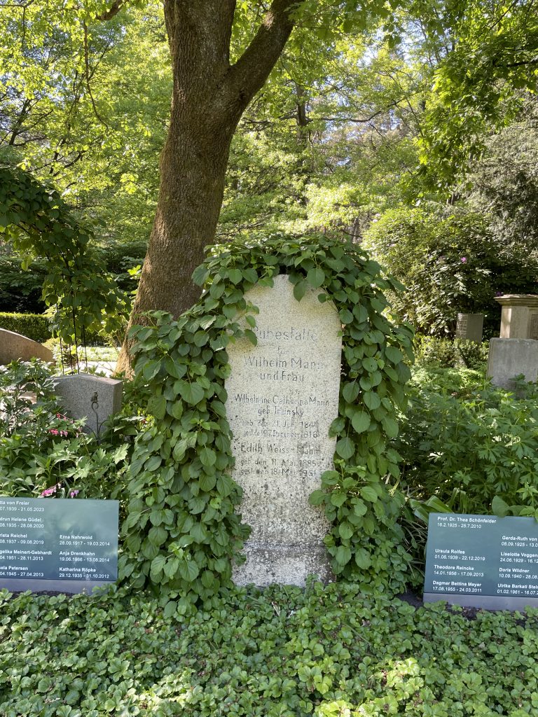 Grabstein Edith Weiss-Mann