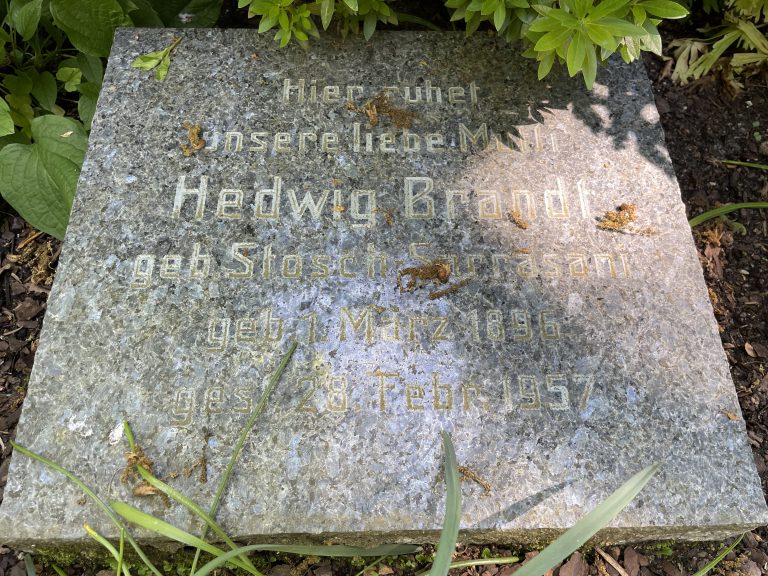 Grabstein Hedwig Brandt