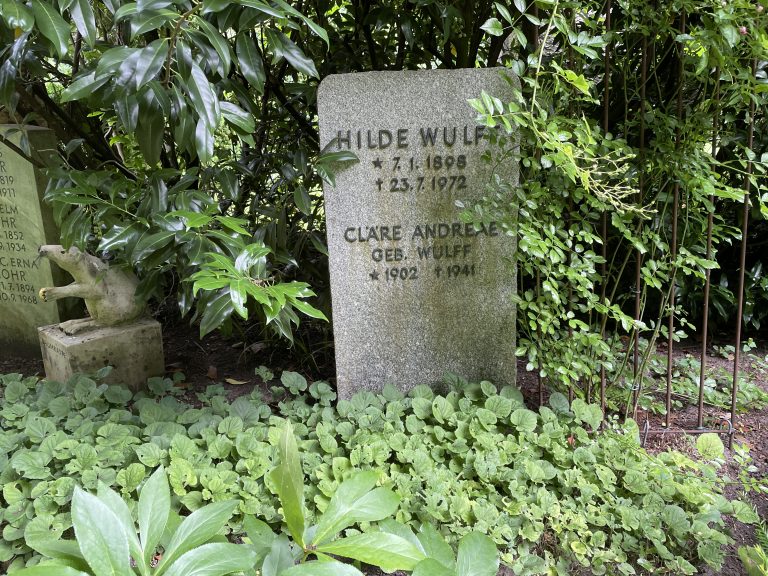 Grabstein von Hilde Wulff