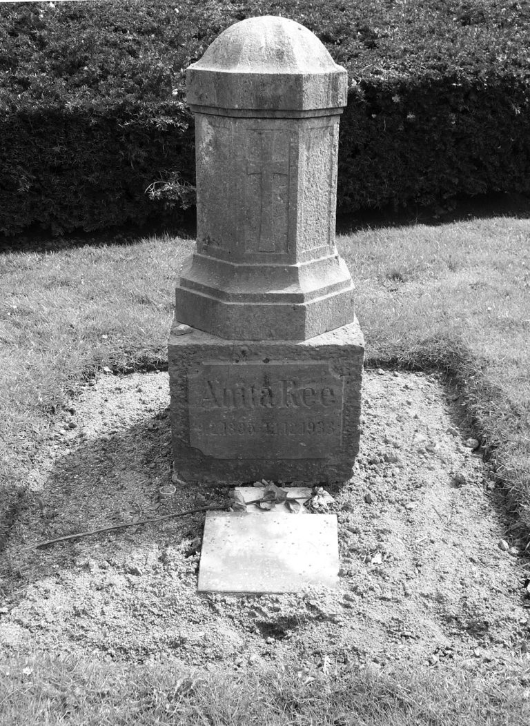 Grabstein von Anita Rée