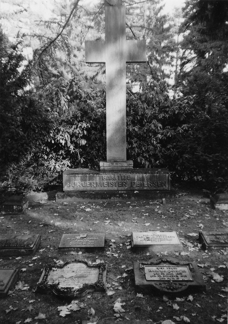 Grabstein von Toni Peterson