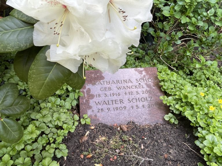 Grabstein Dr. Katharina Scholz-Wanckel