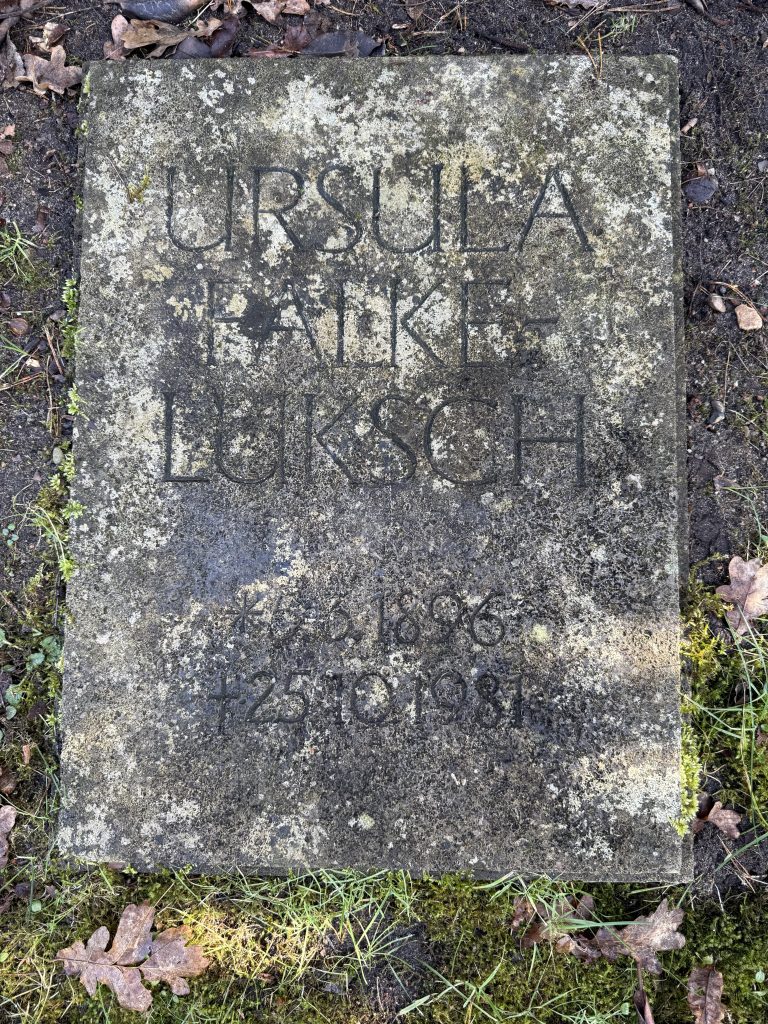 Grabstein Ursula Falke-Luksch